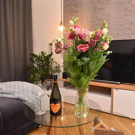 Good Feeling Rynek Wroclaw Apartment Exterior foto
